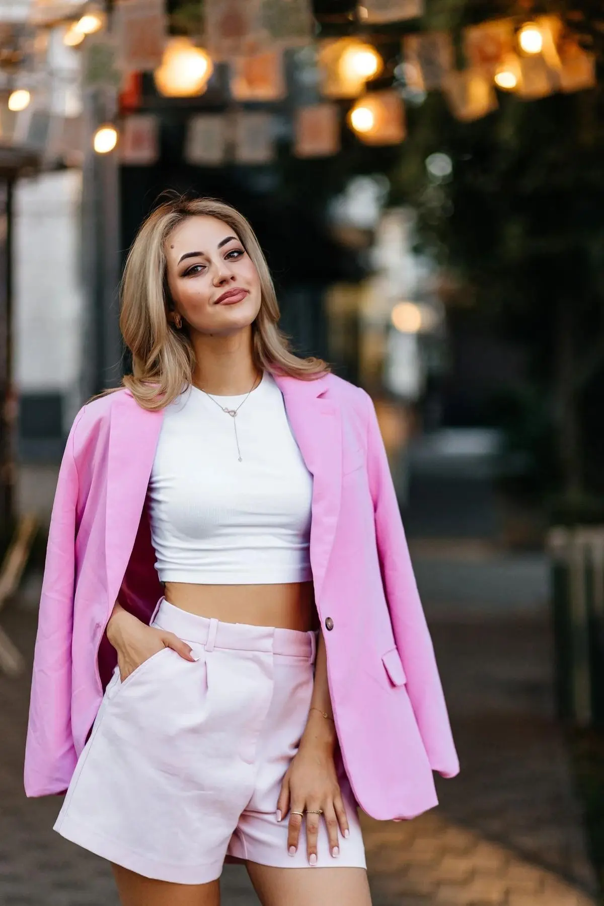 Elisabeth Faltynska - FALYN Academy Gründerin und professionelle Nageldesignerin in Innsbruck