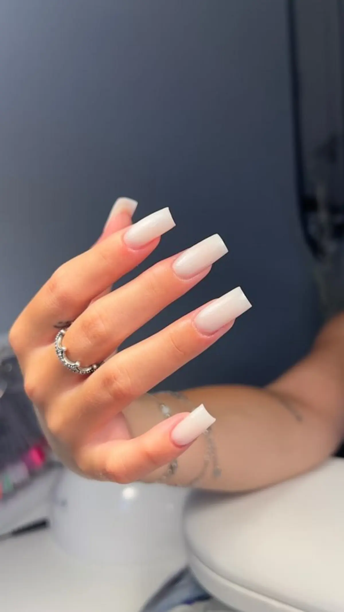 Professionelle Gel-Nagelverlängerung - Perfekte Form und Haltbarkeit